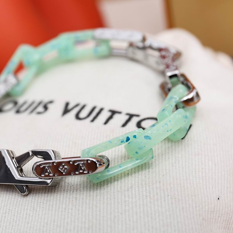LV Bracelet 03lyr536